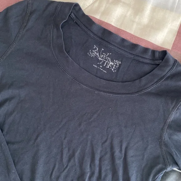 Scoop neck Black loose Long-Sleeve T-Shirt - Picture 3 of 17